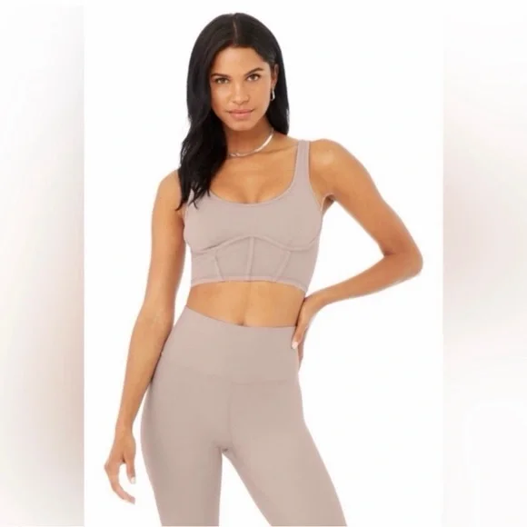ALO Stylish Mauve Crop Top Size M - Picture 3 of 3